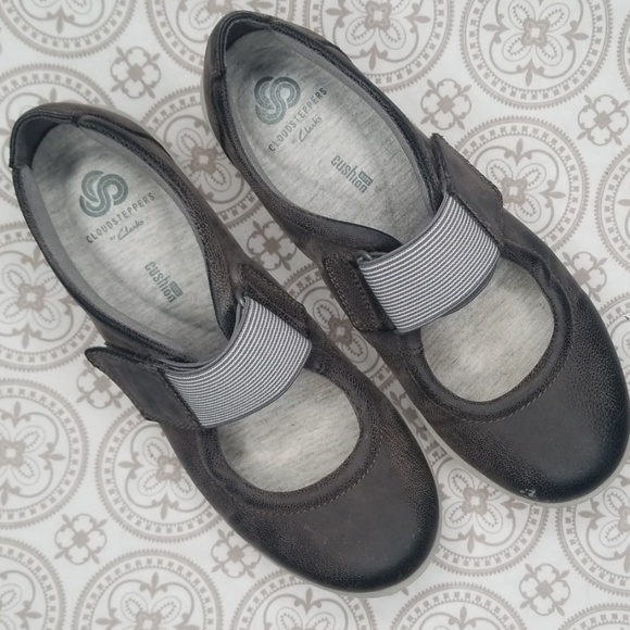 davids bridal gold heels